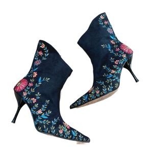 Beverly Feldman Black Floral Embroidered Heeled Ankle Boots Size 8.5